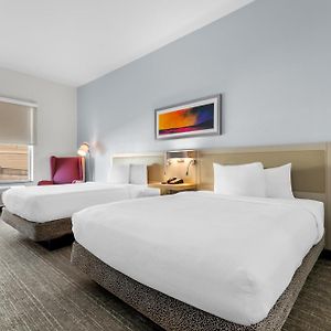 Queen Room Two Queen Beds